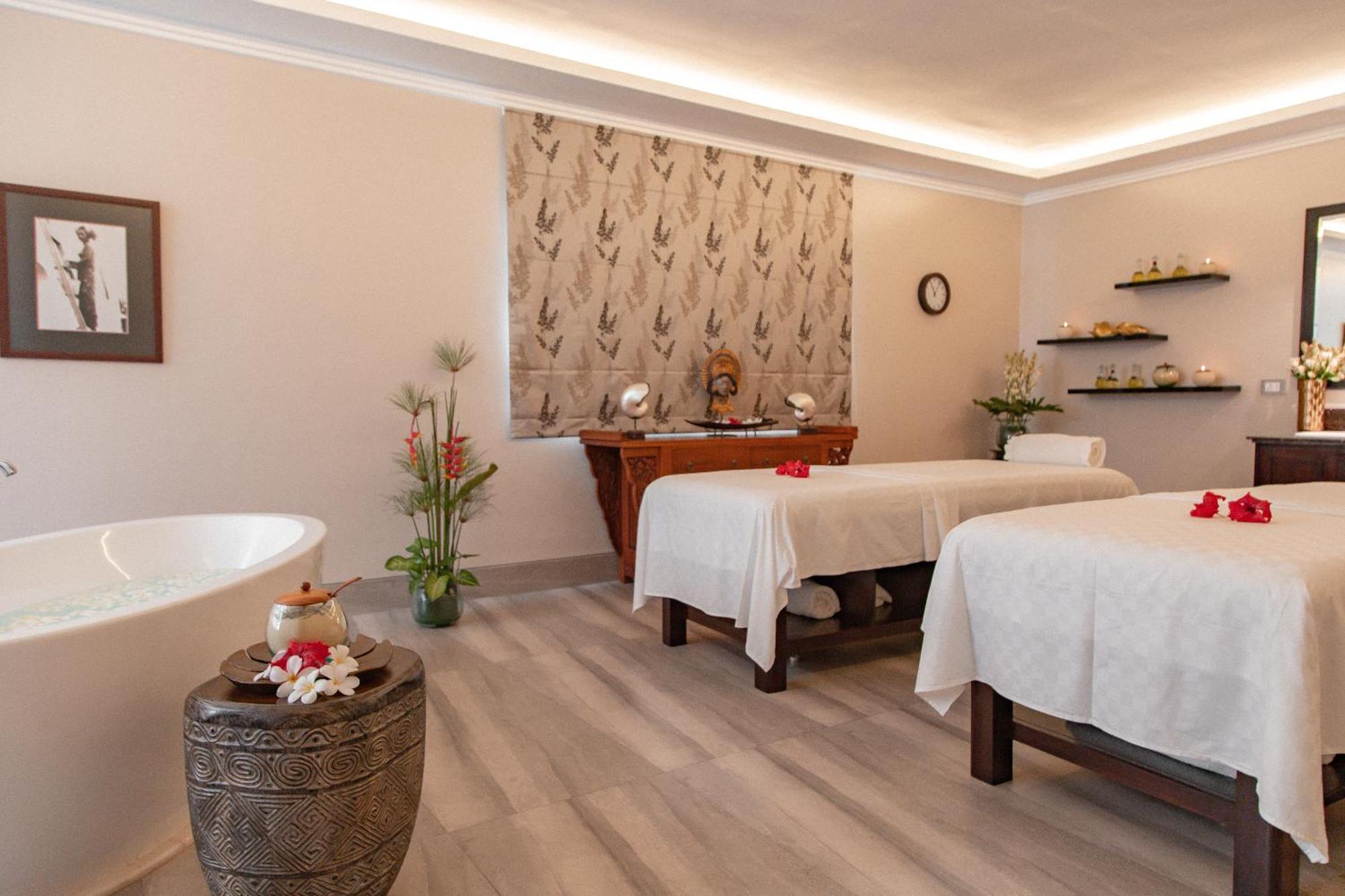 Cascades Suites Ubud Esterno foto